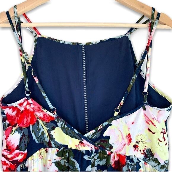 MinkPink 100% Viscose Floral Peplum Strapy Tank - Picture 6 of 8